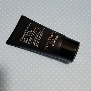 Theorie Body Scrub